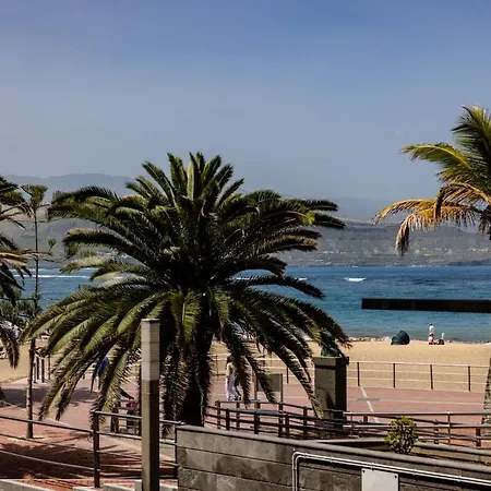 Primera Linea Playa De Canteras